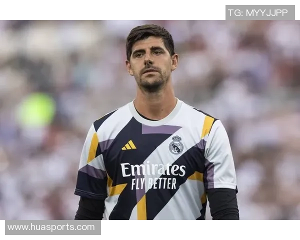 库尔图瓦：守护球门的传奇门将与他的辉煌职业生涯回顾